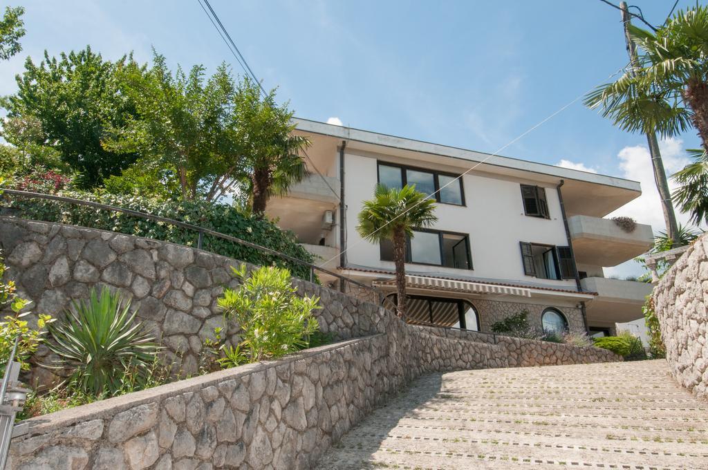 Apartments Daniel Opatija Rum bild